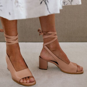 ALOHAS The Lille Leather Block Heels in Peach Ankle Strap Nude Size EU38